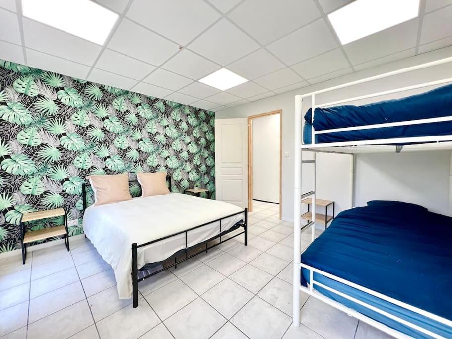 Le Grand Penon ~ Logement Spacieux A 6 Min Du Parc Saint-Georges-les-Baillargeaux Zewnętrze zdjęcie